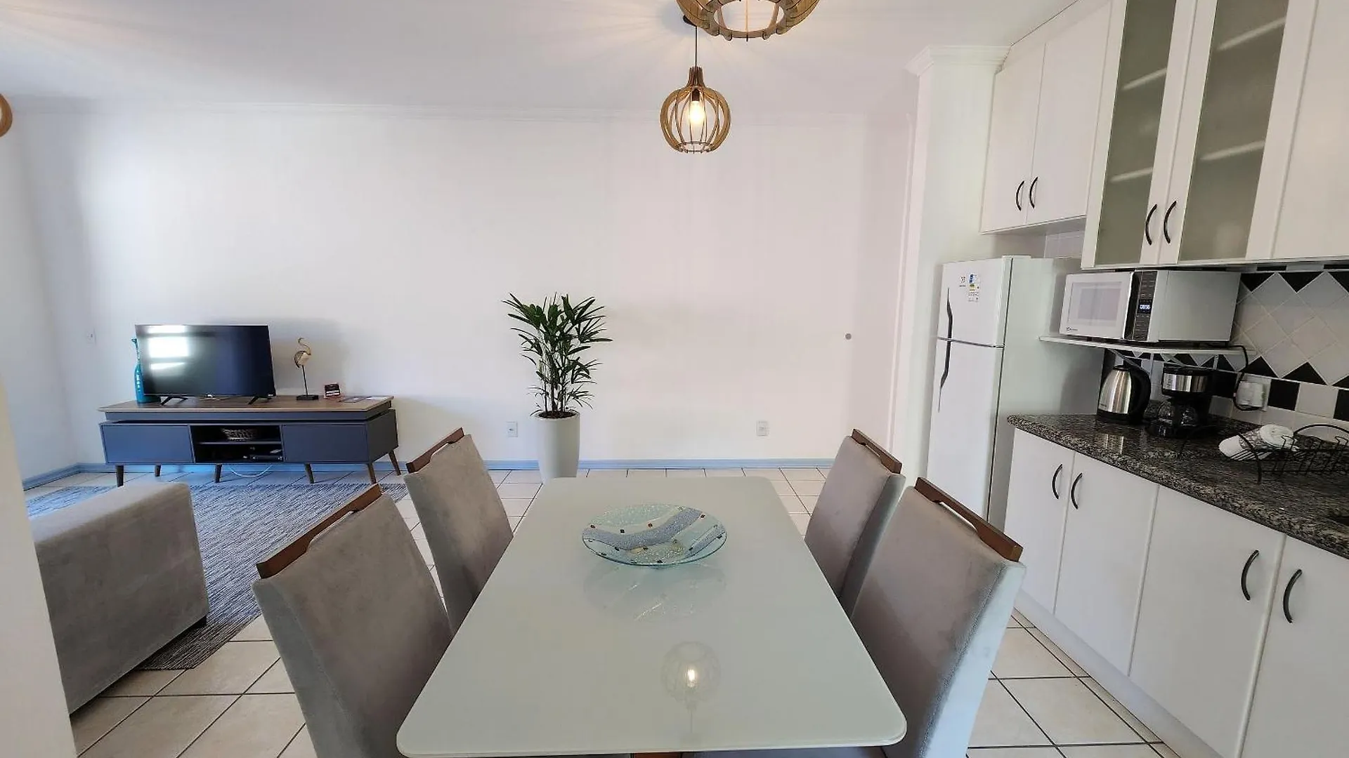 Apt C/ Churrasqueira Na Lagoa Da Conceicao Sro0002 Florianópolis Apartman